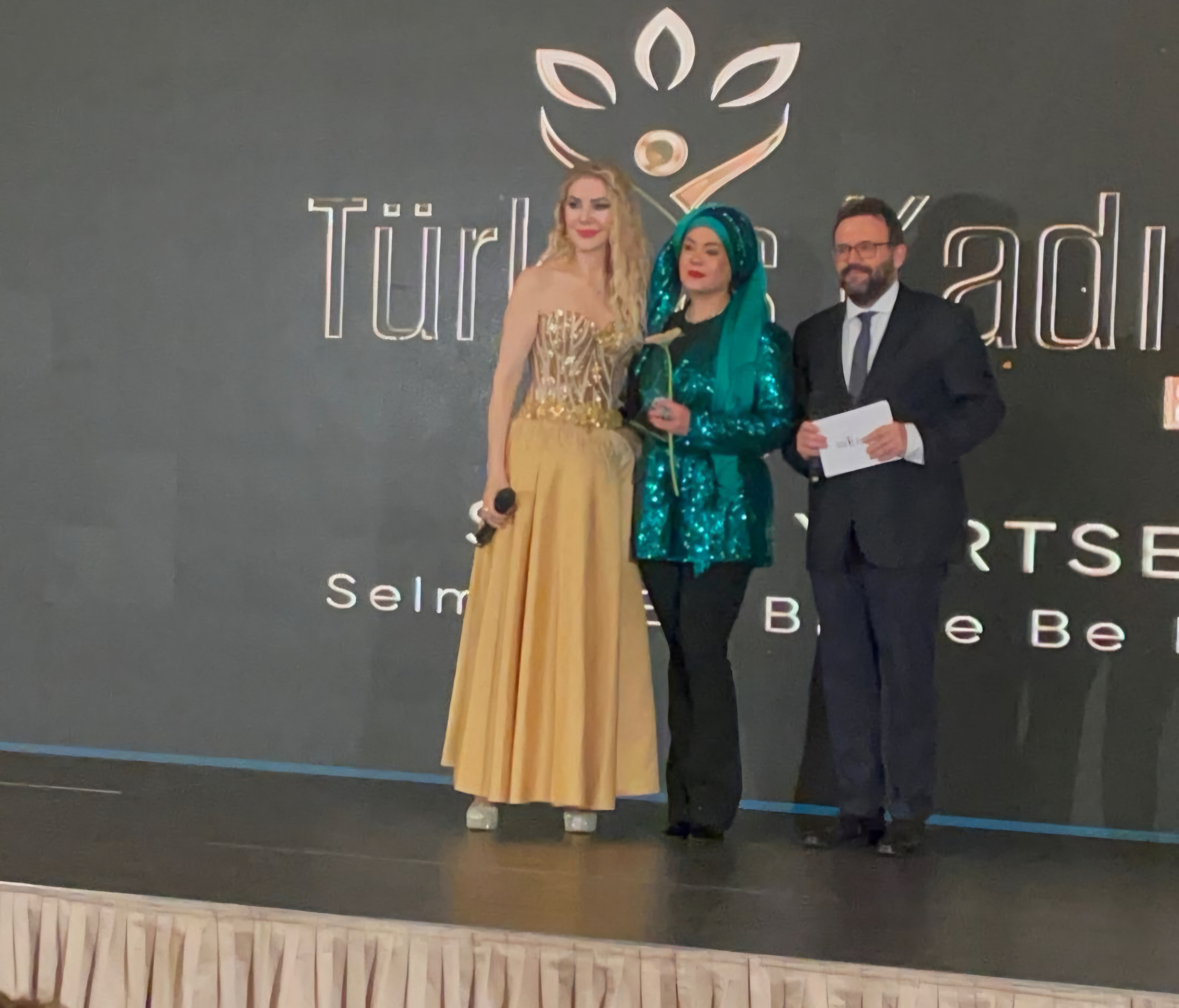 I M G 20251104 W A0001