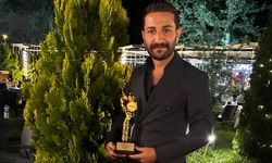 TÜRKİYE'NİN EN BAŞARILI SAÇ KESİM UZMANI ÖDÜLÜ ALİ ÖZĞAN'IN