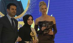 HACER ÖZDELİKARA'YA BİR ÖDÜL DAHA