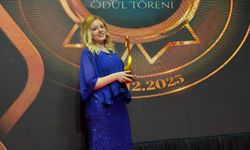 YILIN UZMAN PSİKOLOĞU ÖDÜLÜ FARAH'A VERİLDİ