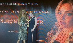 NURÇİN GÜLSEVER'E EN İYİ BİLİNÇALTI UZMANI ÖDÜLÜ