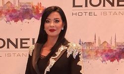 YAZAR DİLŞAD ŞAHİN'E YILIN ÖĞRETMENİ ÖDÜLÜ