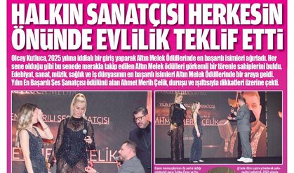 HALKIN SANATÇISI HERKESİN ÖNÜNDE EVLİLİK TEKLİF ETTİ