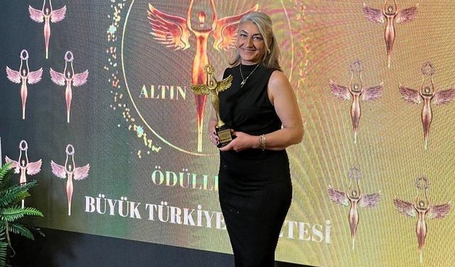 YILIN EN İYİ SPİRİTÜEL REHBER VE EĞİTMENİ AYŞE DEMİRTAŞ ALTANSOY