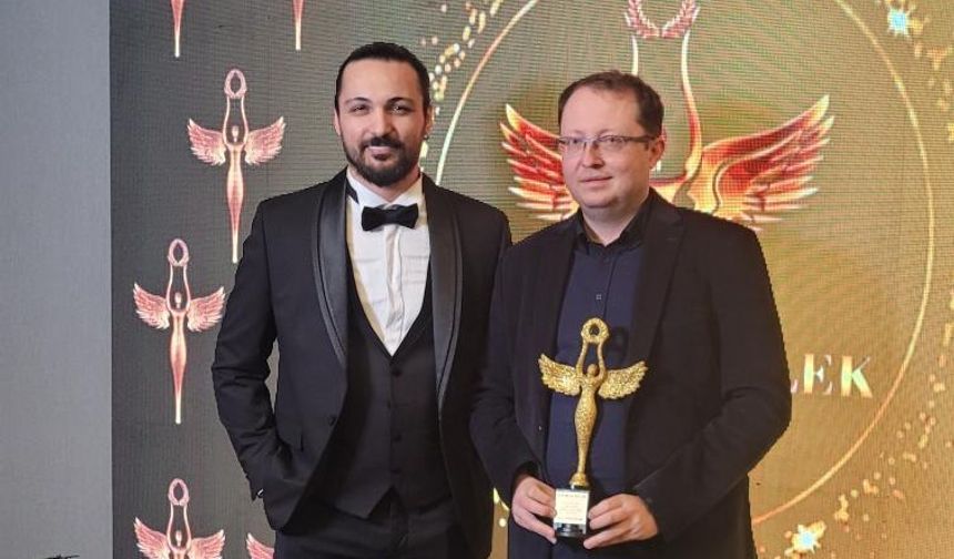 HALİL ONUR EZCAN'A BİR ÖDÜLDE ALTIN MELEK'TEN