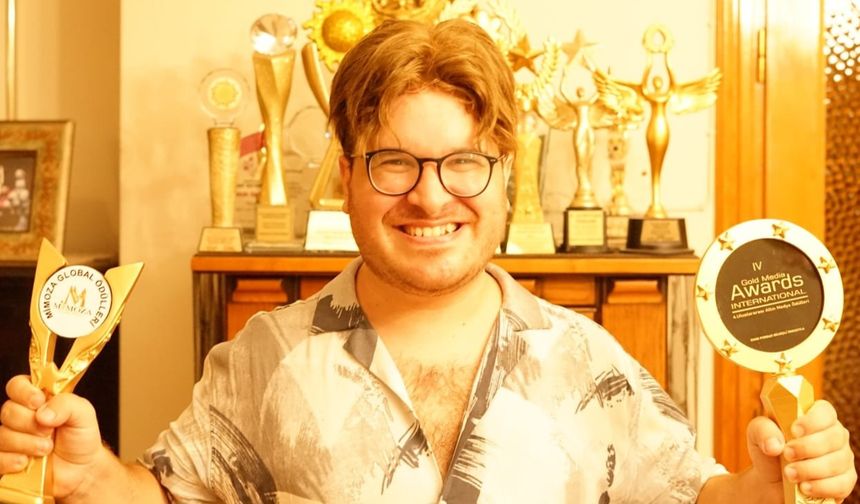 TENOR SEDAT CAN ÖZTOPRAK NEW YORK'TA ÖDÜLE LAYIK GÖRÜLDÜ