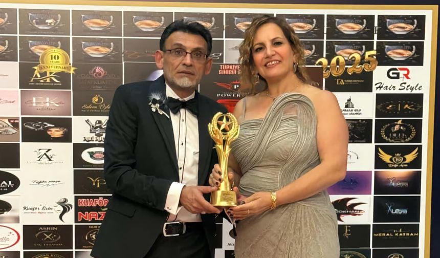 ÖDÜLLÜ İSİM ÖZEL ÇOCUKLARA DESTEKLERİYLE DE DİKKAT ÇEKİYOR