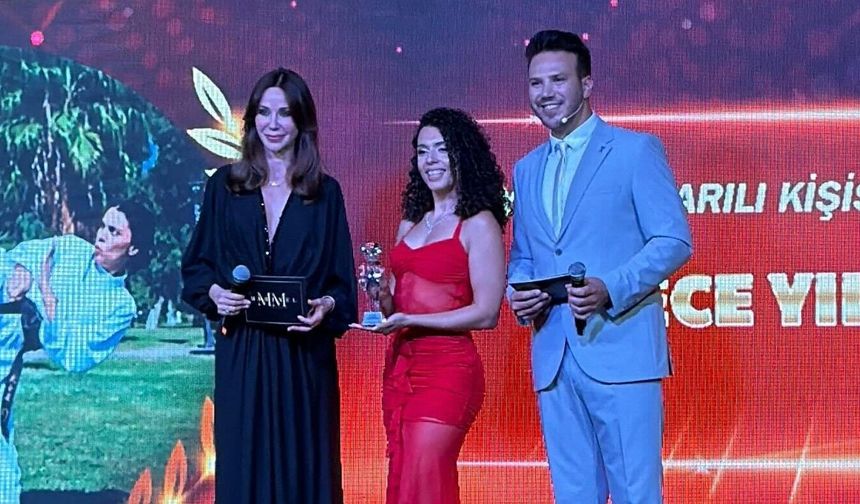 YILIN ANTRENÖRÜ ECE YILMAZ