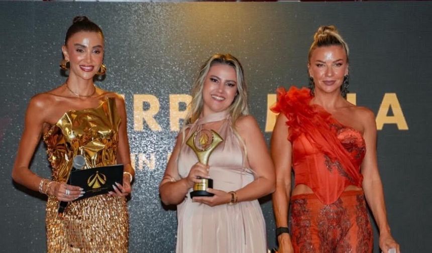 SERPİL KALA'YA YILIN EN İYİ PODOLOĞU ÖDÜLÜ