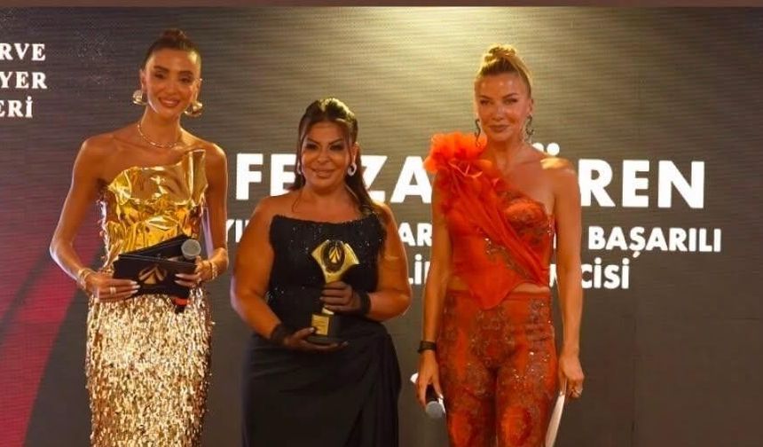 FEYZAN ÖREN'E YILIN EN BAŞARILI GÜZELLİK GİRİŞİMCİSİ ÖDÜLÜ
